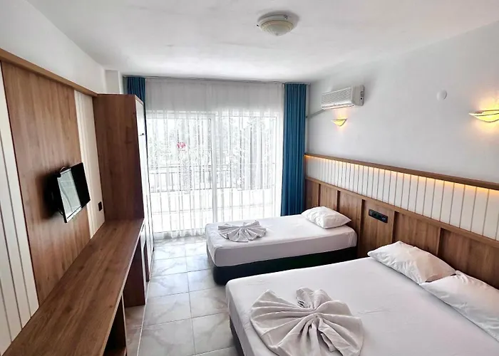 Tunan Hotell Ayvalı