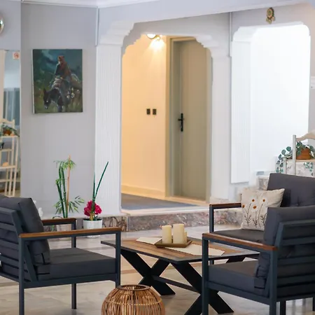 Tunan Hotel Ayvalı